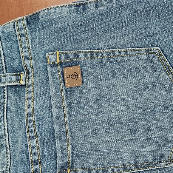 Nautica womens jean capris, size 8. - Picture 3 of 6